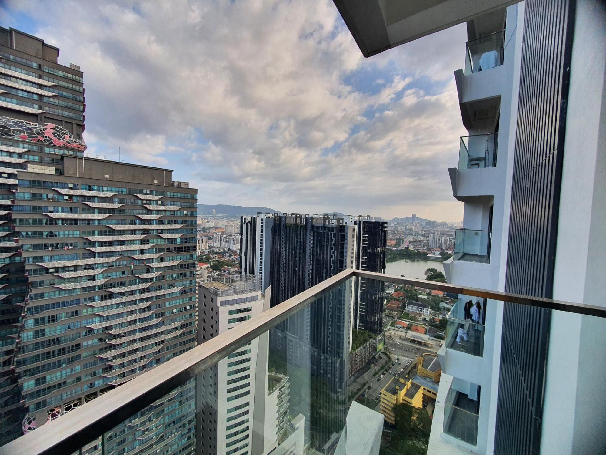 Reizz Residence By Luxury Suites Kuala Lumpur Esterno foto