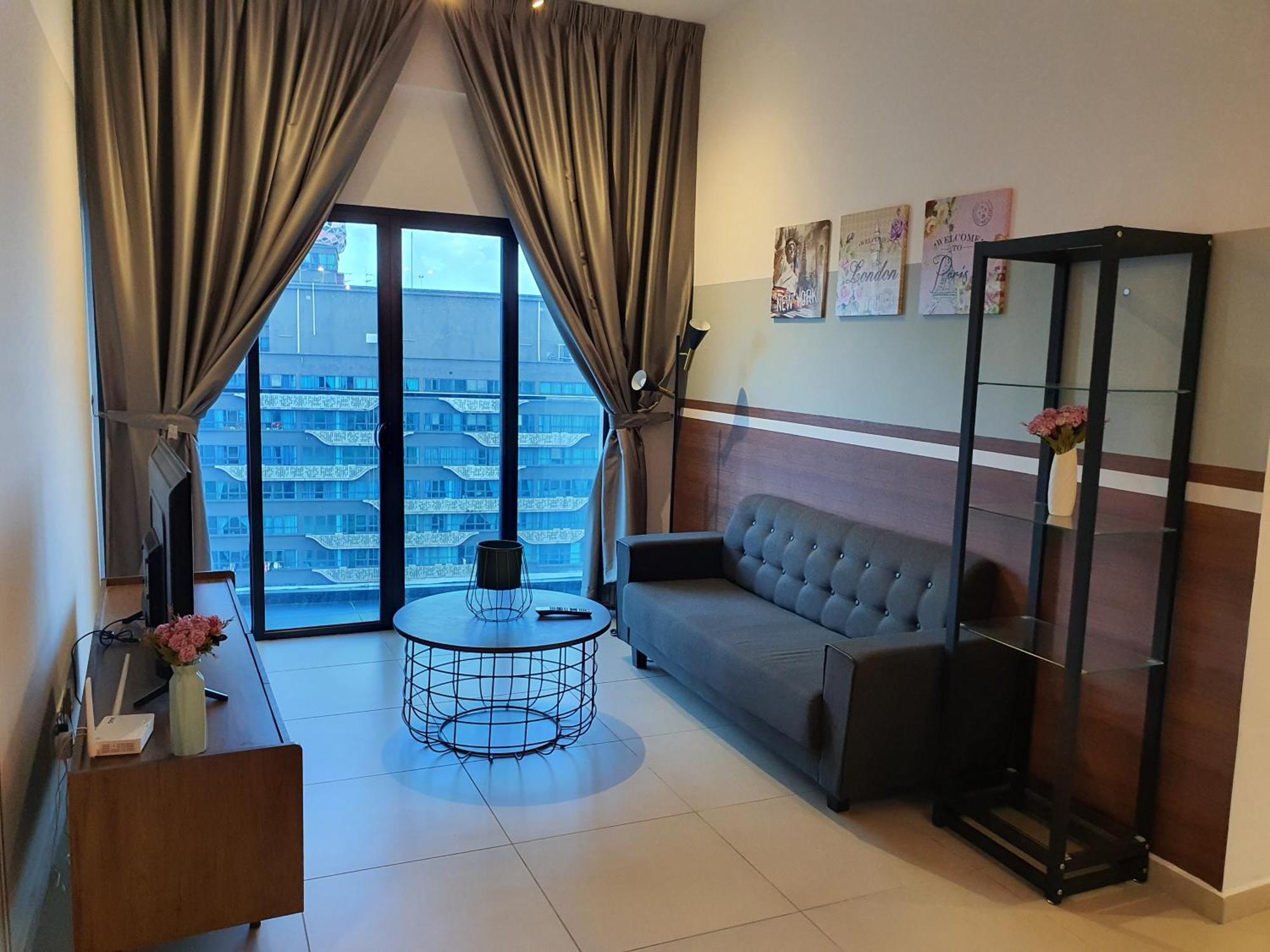 Reizz Residence By Luxury Suites Kuala Lumpur Esterno foto