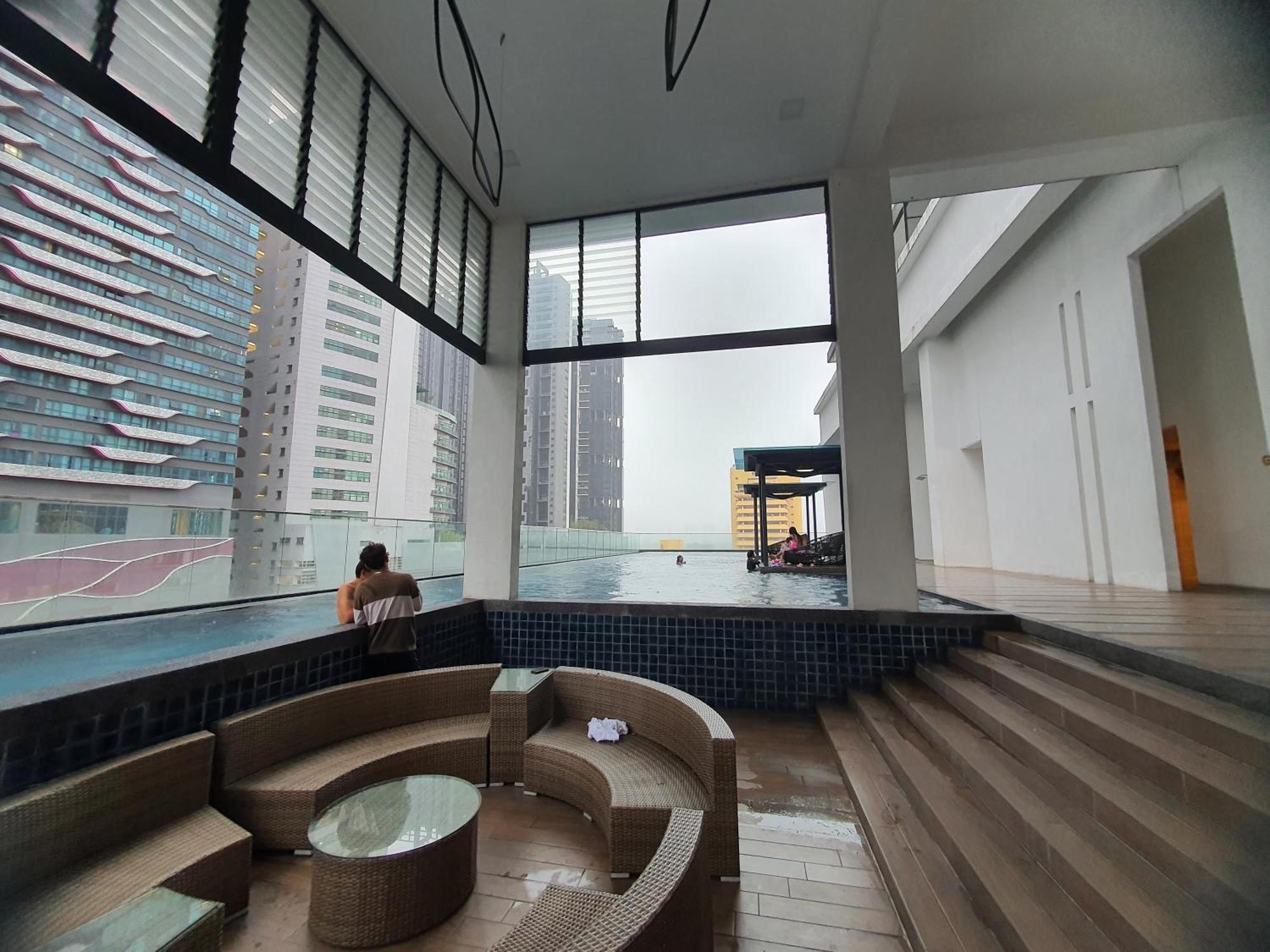 Reizz Residence By Luxury Suites Kuala Lumpur Esterno foto
